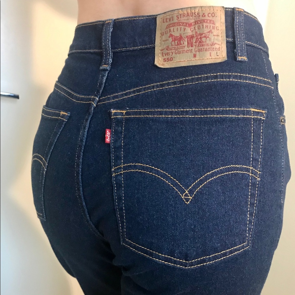 550 Levi’s high rise jeans relaxed tapered fit